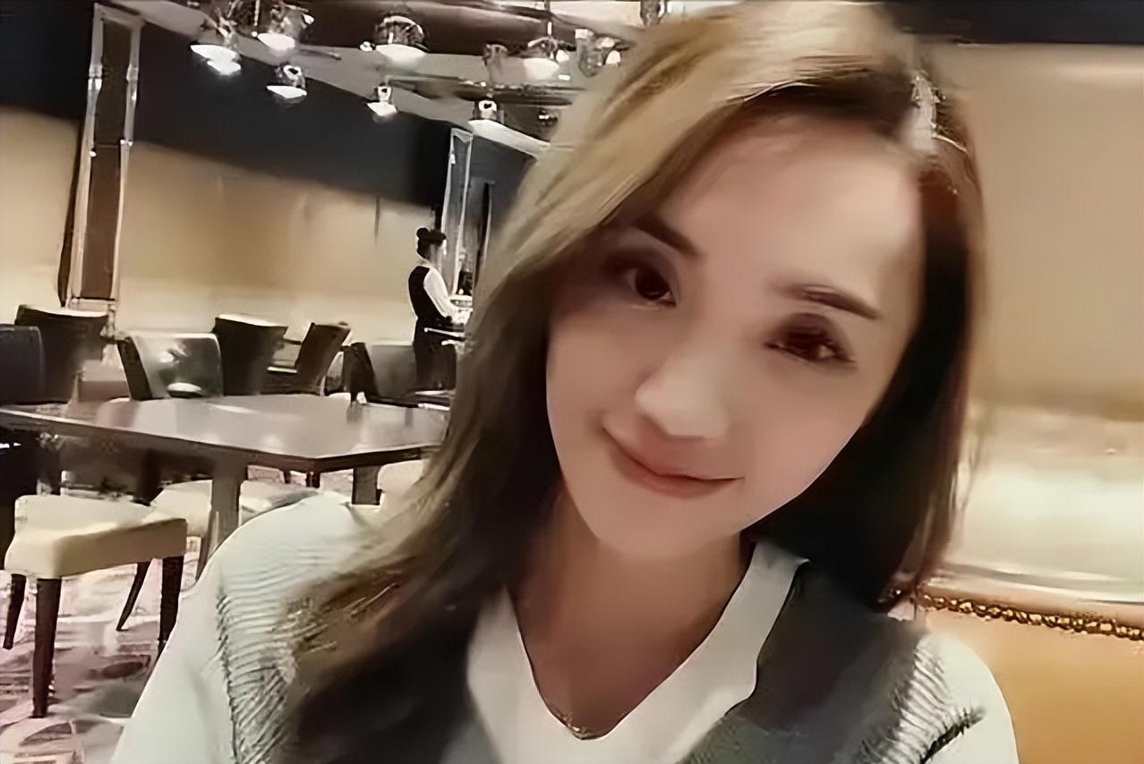 胡歌老婆黄曦宁的资料,胡歌老婆黄曦宁差几岁