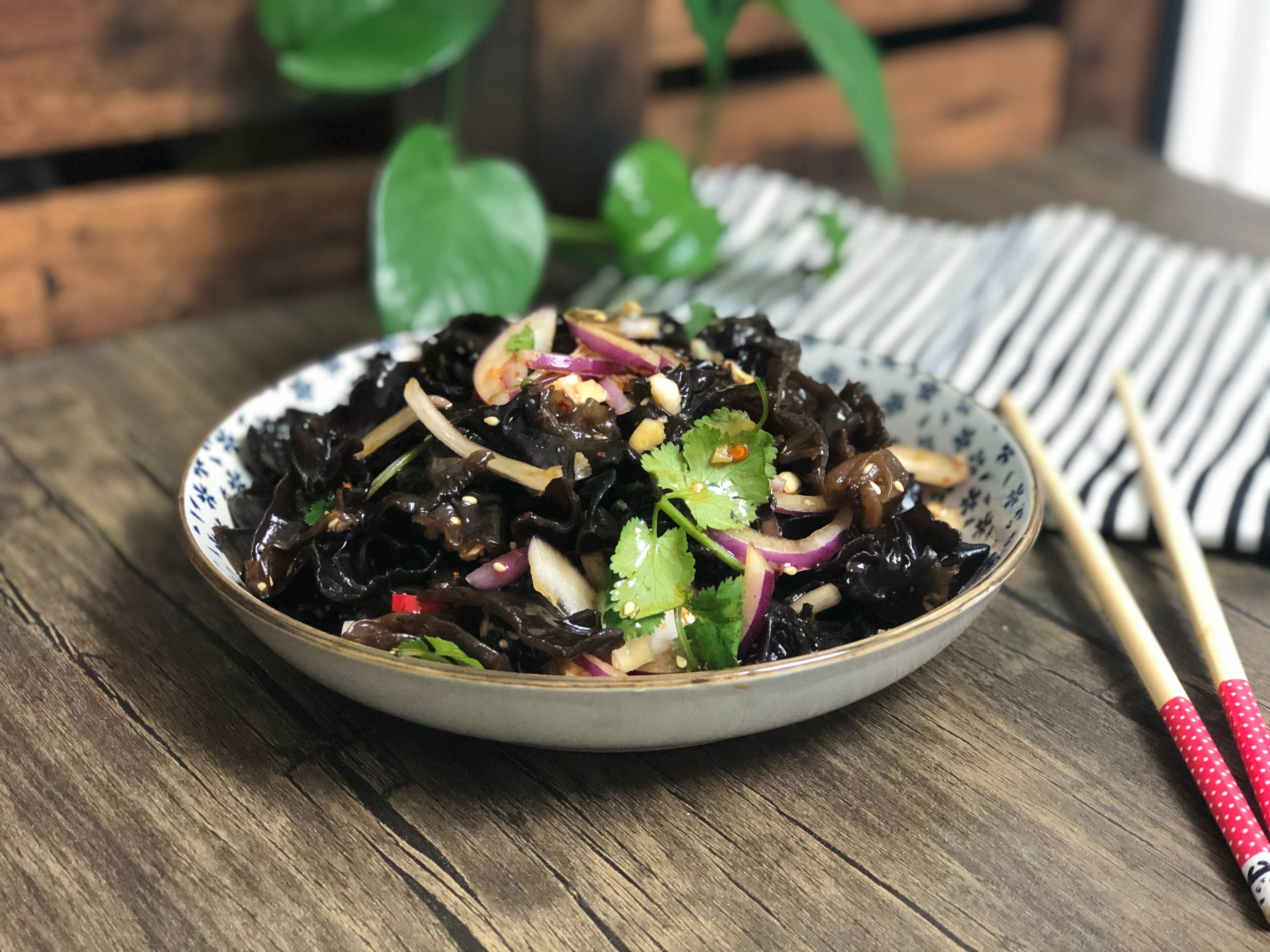 买洋葱怎么买嫩的,洋葱红皮和黄皮哪个好