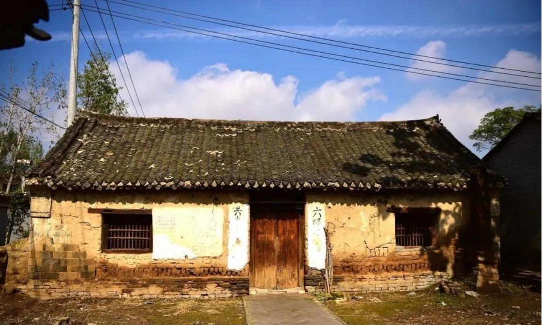 堂叔和堂哥赚钱后，我从人人夸张的大学生变成了反面例子