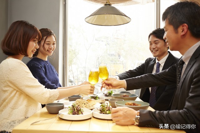 天津姐弟恋，约定三年后结婚，男孩后悔想拖延婚期