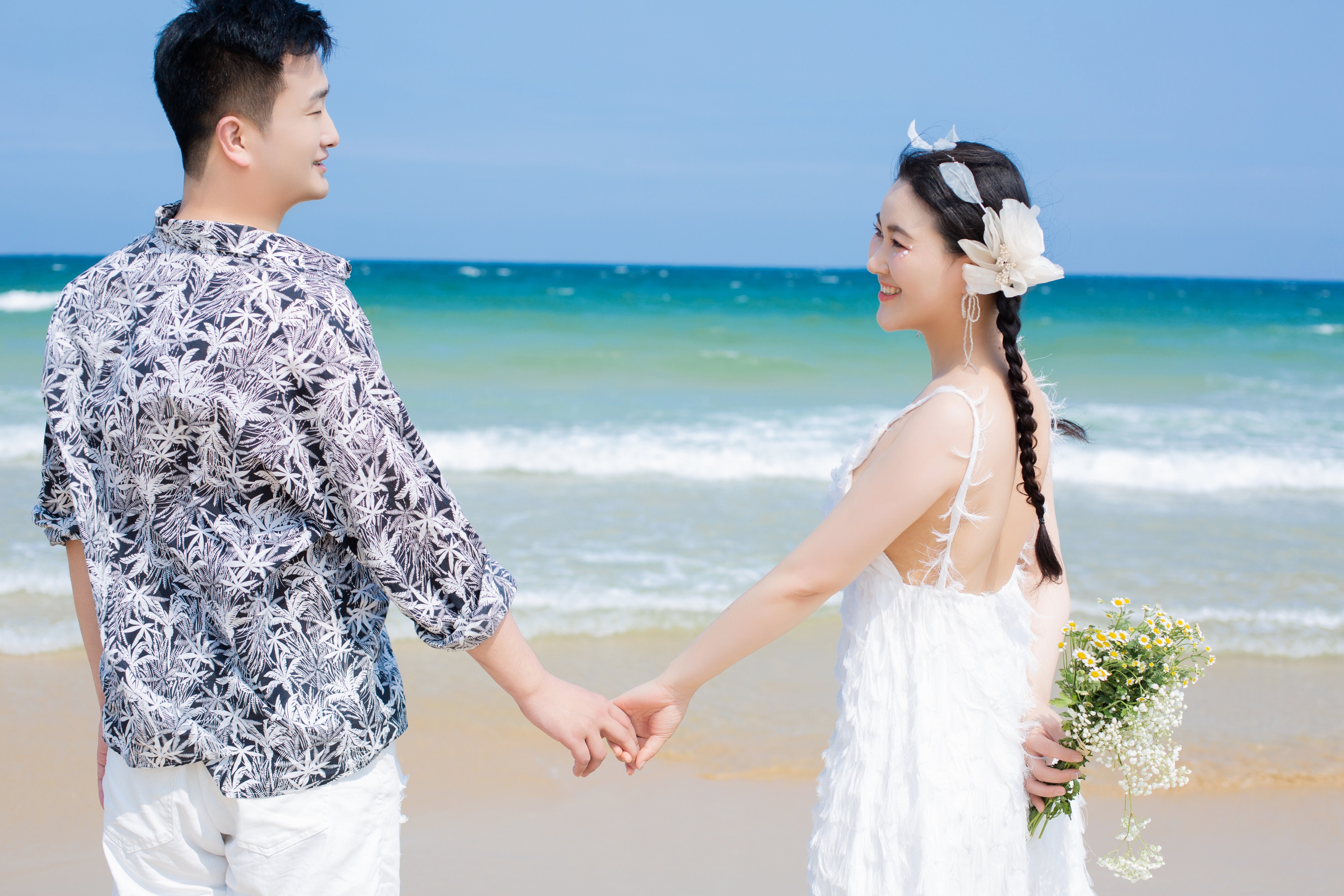 涓変簹鎷惧厜璁版憚褰卞伐浣滃,鑽у箷鎷惧厜濠氱罕鎽勫奖涓変簹