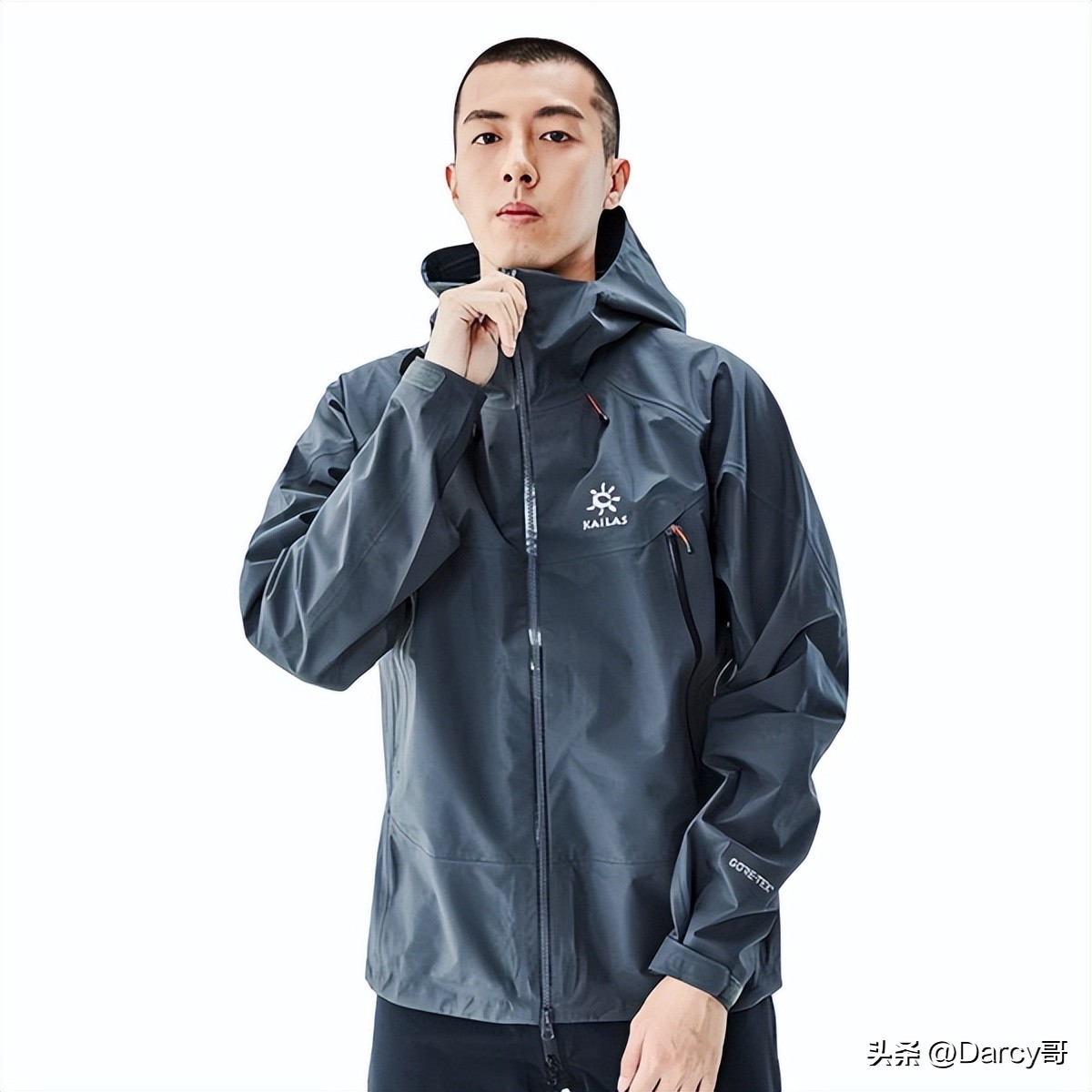 国产什么牌子的冲锋衣比较好,国产冲锋衣对比北面