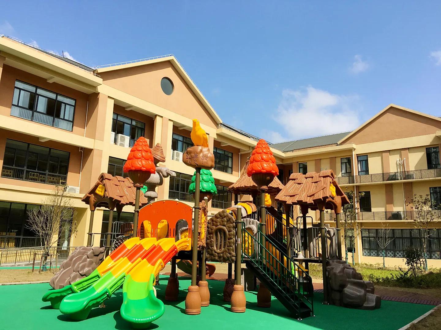 上海妈妈为儿子，出轨名校领导，骂丈夫每月工资2万，给自己丢人