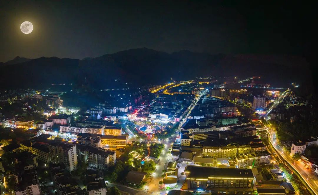 温汤镇住一周攻略,温汤古镇一游