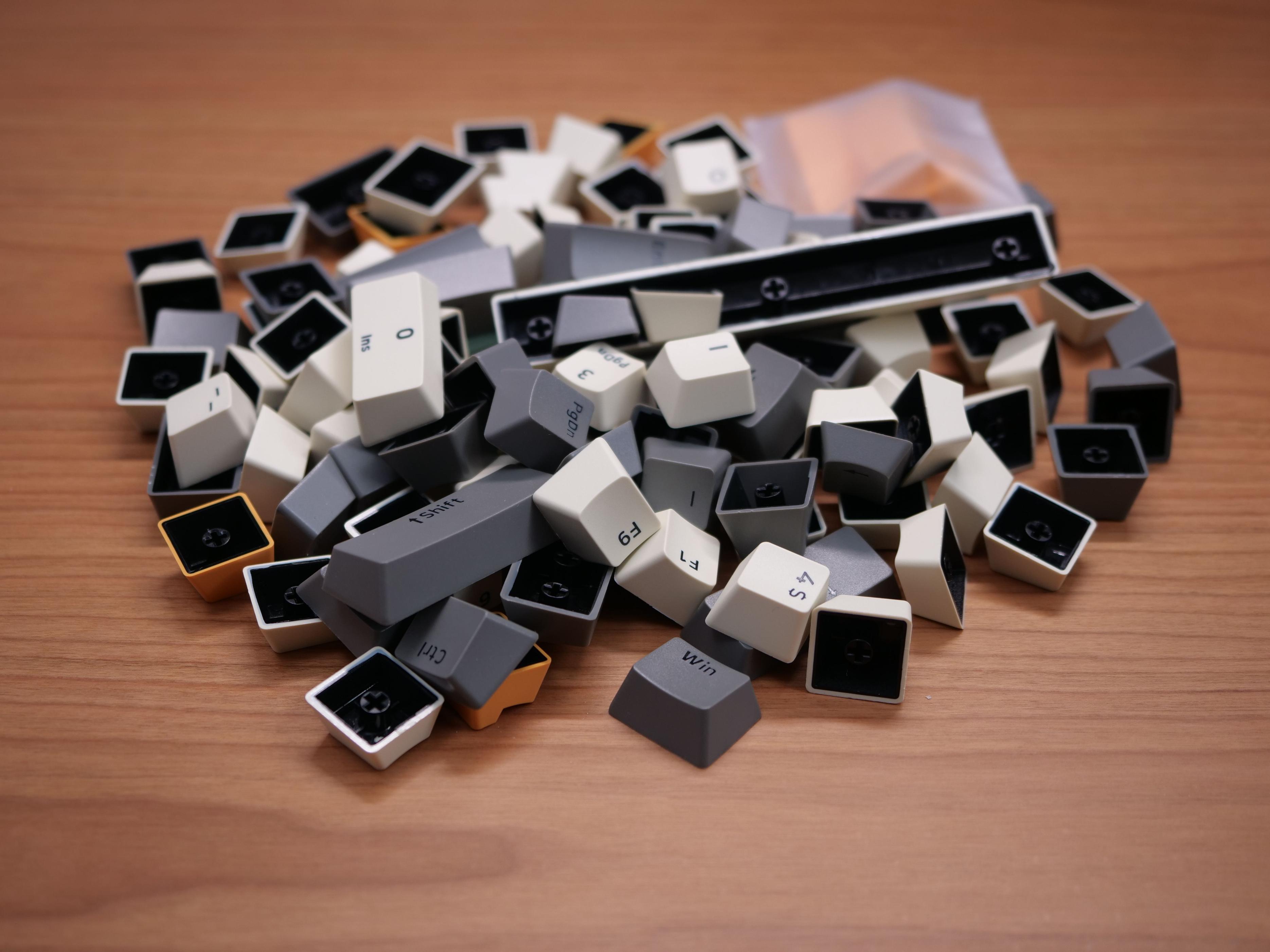 年轻人第一把机械键盘,竞技游戏客制化键盘推荐