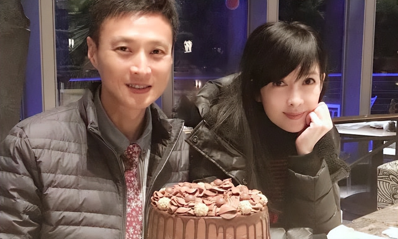 周慧敏谈出轨事件,为什么周慧敏能原谅老公出轨