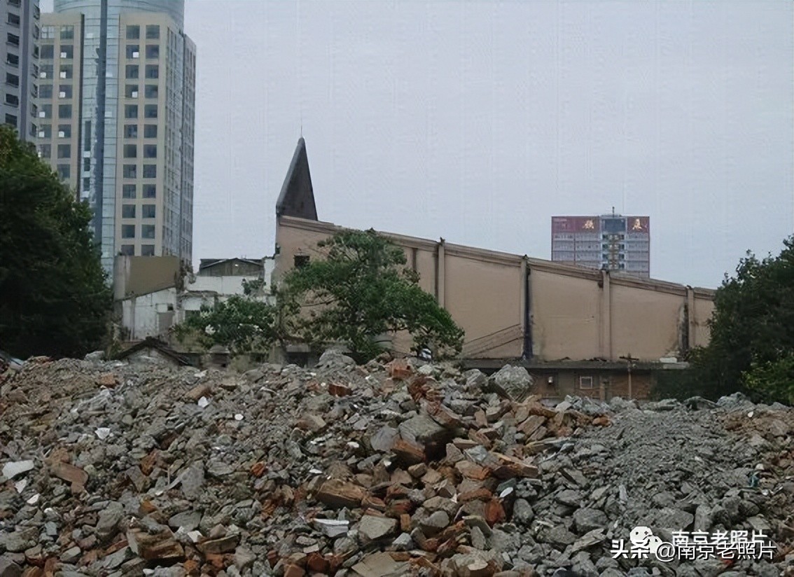 胜利已不在新街口