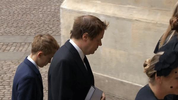 卡米拉王后的孙辈 (卡米拉王后的孙辈照片)