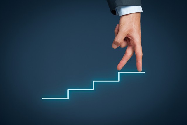 人生过半可以重新奋发吗,生活都成困难还能创业吗