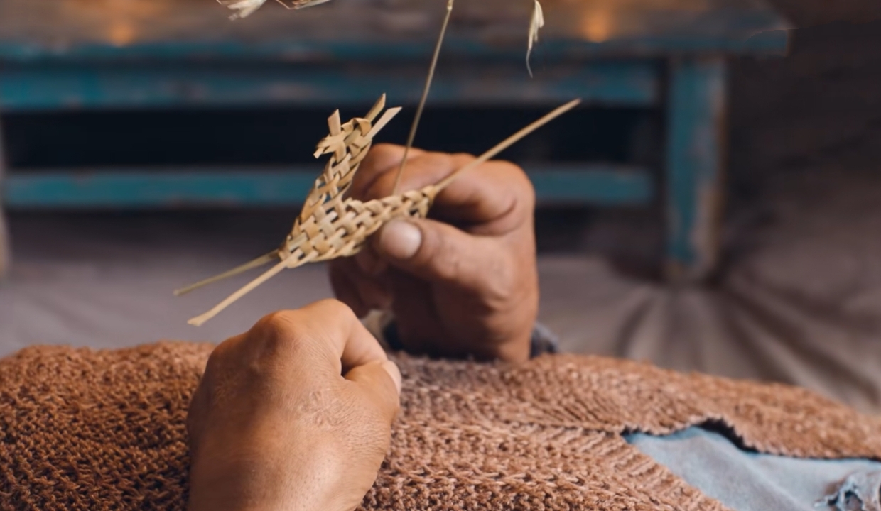 《隐入尘烟》被下架大可不必，其实可以正视研究改进它