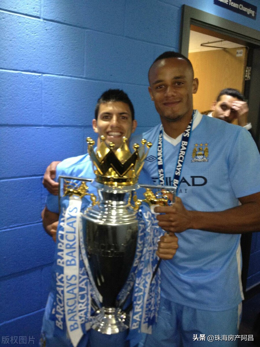 历史上十大足球球员,世界十大足球球星名单