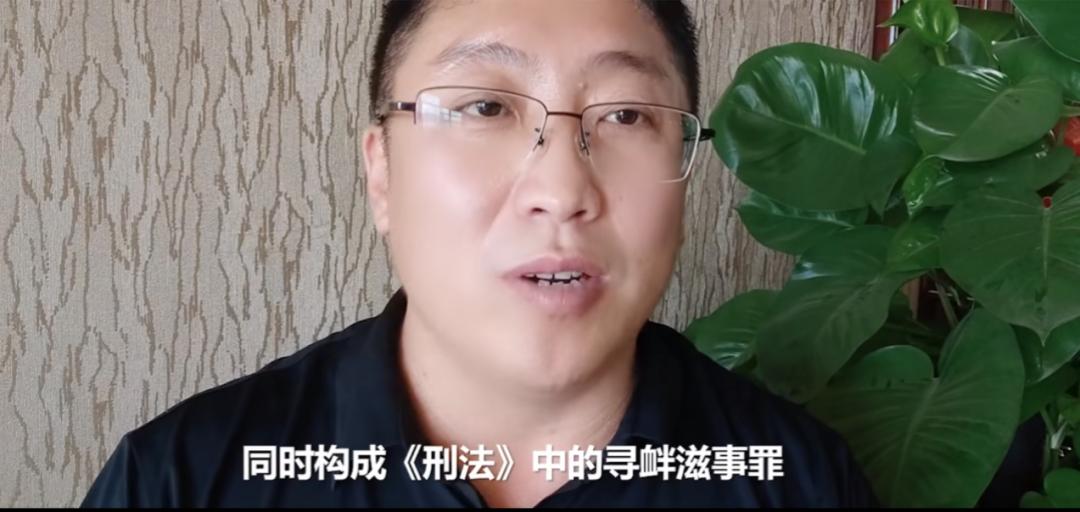 男子小区内持菜刀狂砍杀女人案,一男子拿菜刀在小区砍杀女人事件