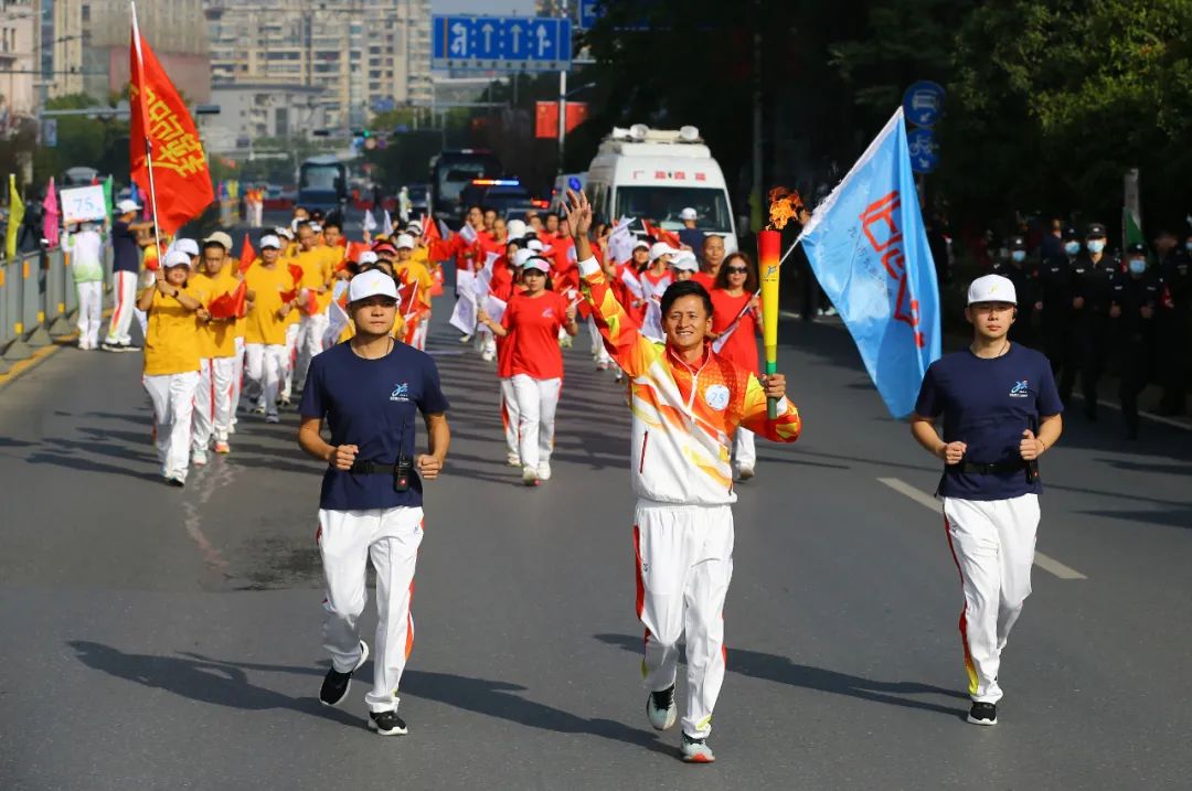 第十六届省运会火炬,省运动会火炬传递视频