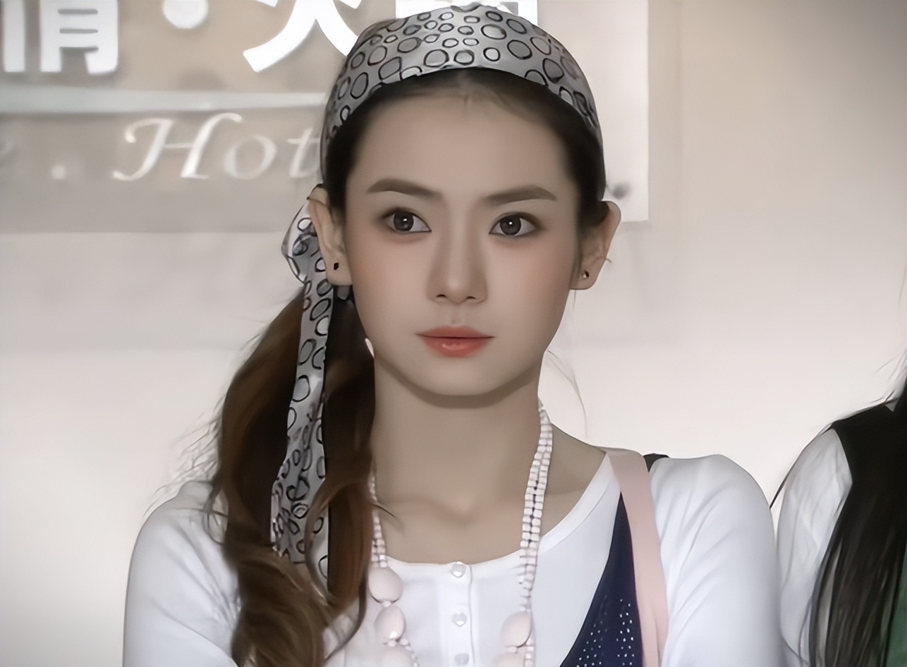 10位颜值巅峰的女星今昔对比,十位素颜女星前后对比