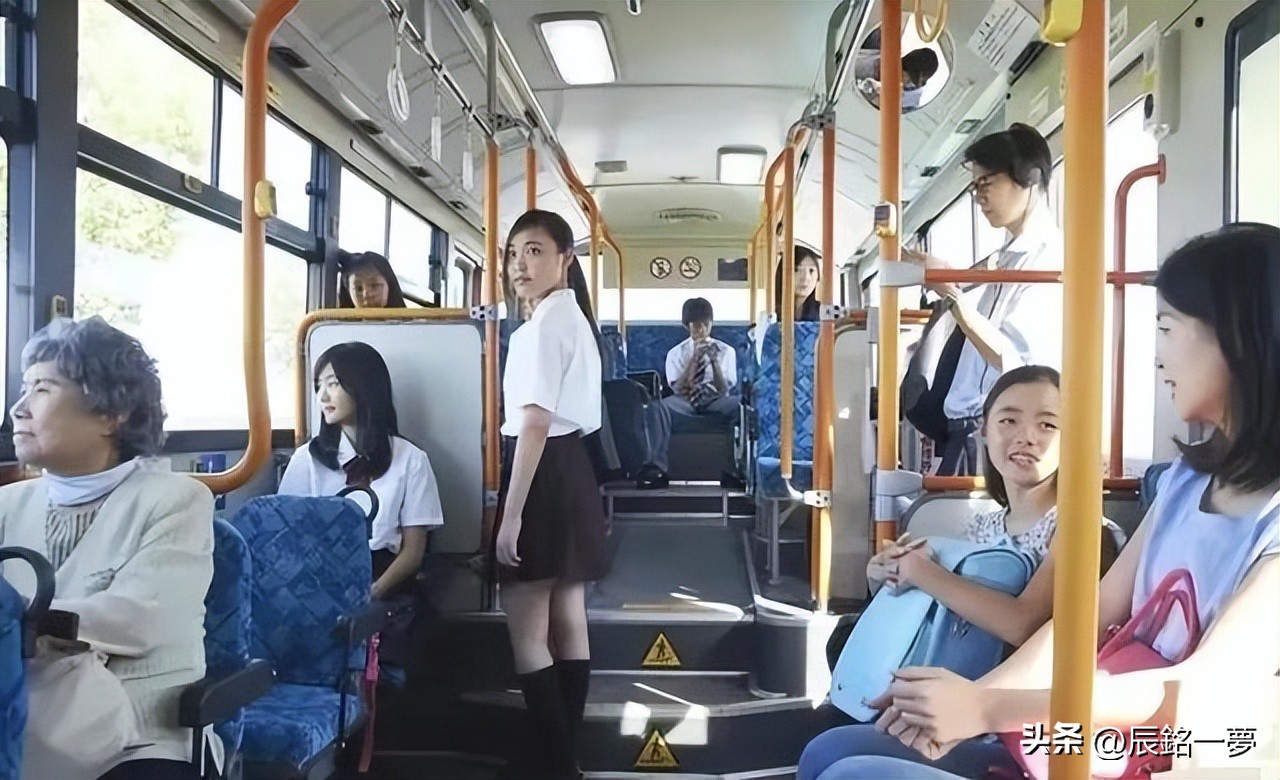 接送小孩哪种电动车交警不查,电动车接送孩子上学符合规定吗