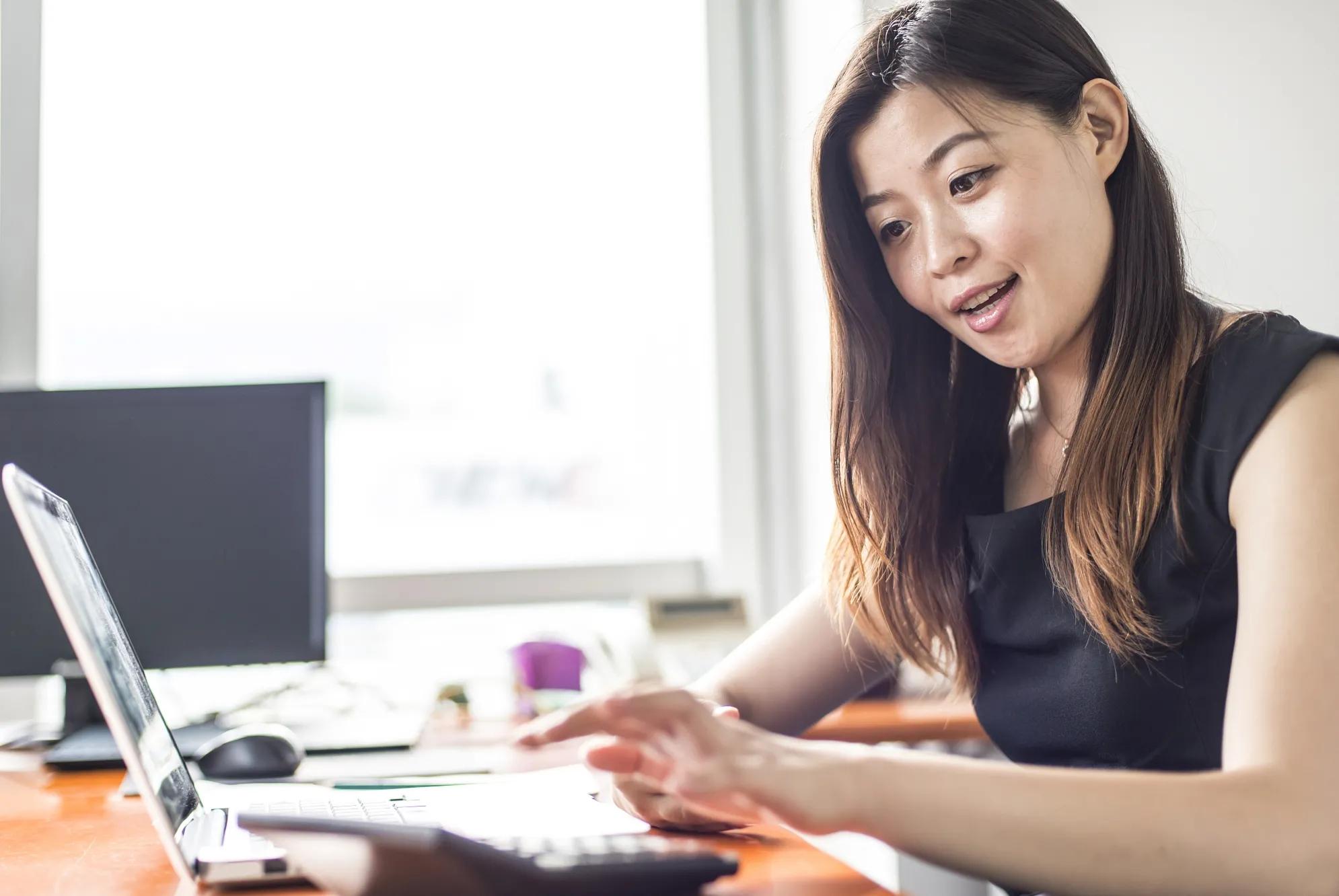 五粮液170元一股，马钢股份3元，60万元买只养老股票，该买哪只？