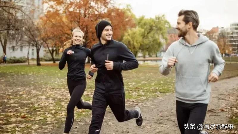 同时有两个伴侣男人更爱哪个,同时拥有多个男朋友正常吗