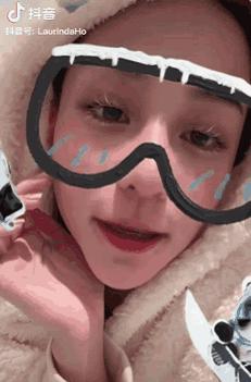 情人节送冰墩墩合适吗,冰墩墩情人节限定