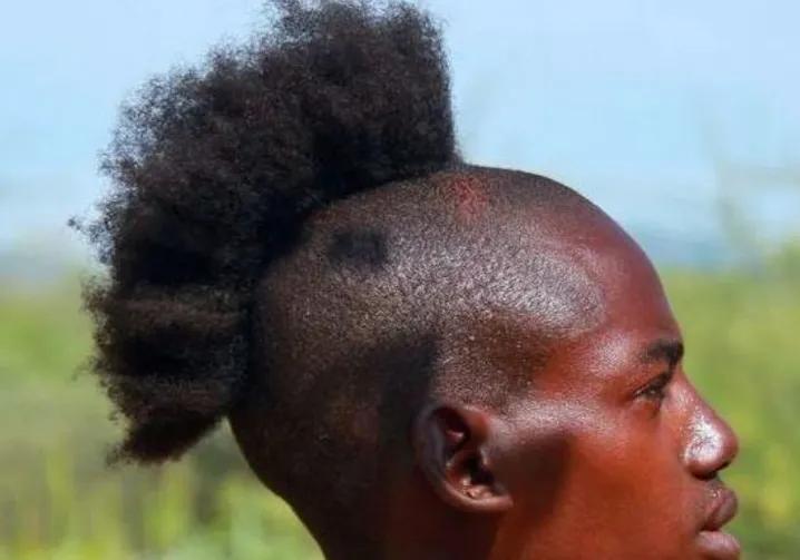 2022年9月18日晴18℃—30℃杀马特