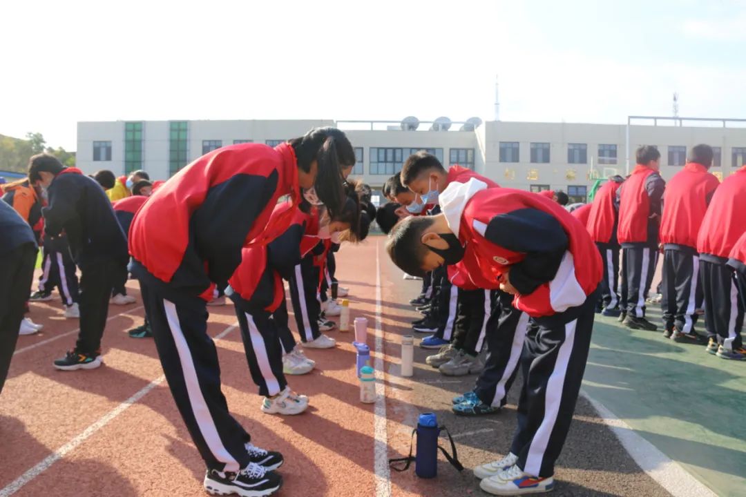 做文明学生主题升旗仪式美篇,美丽校园升旗仪式