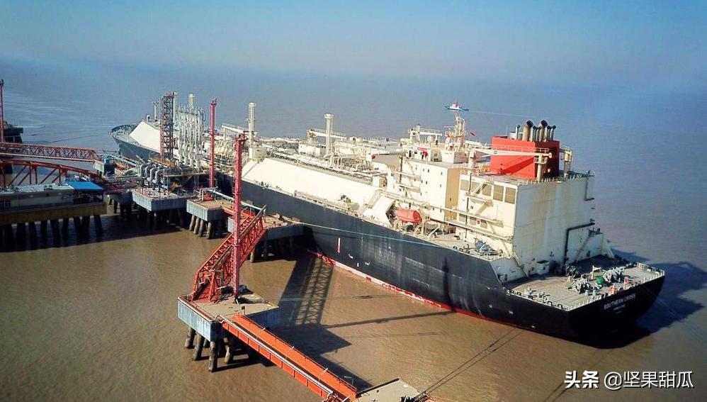 为什么从俄罗斯进口的天然气量少,为啥进口的俄罗斯石油比别人贵