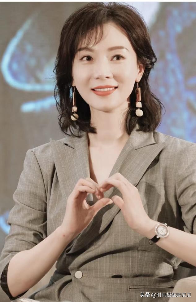 中国广场舞大妈发型,中国大妈穿旗袍