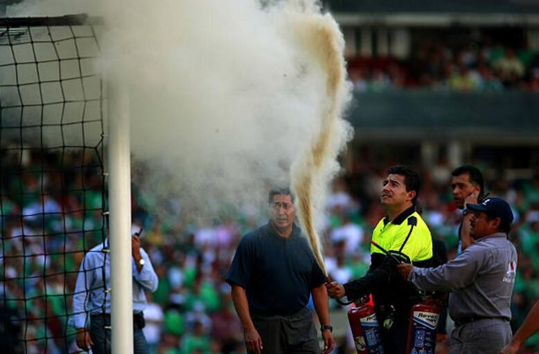 足坛奇葩故事,19：德国前锋戈麦斯在厕所不为人知的秘密