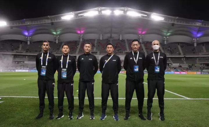 马宁评价国内裁判,卡塔尔世界杯裁判马宁正赛