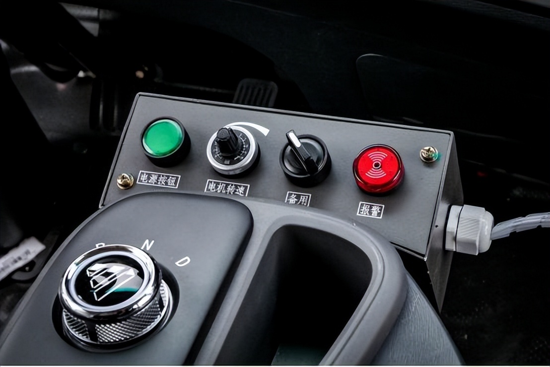 欧曼车配什么车桥,欧曼新车自卸车底盘