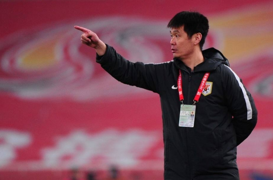 青岛足球教练李霄鹏,李霄鹏鲁能换帅视频