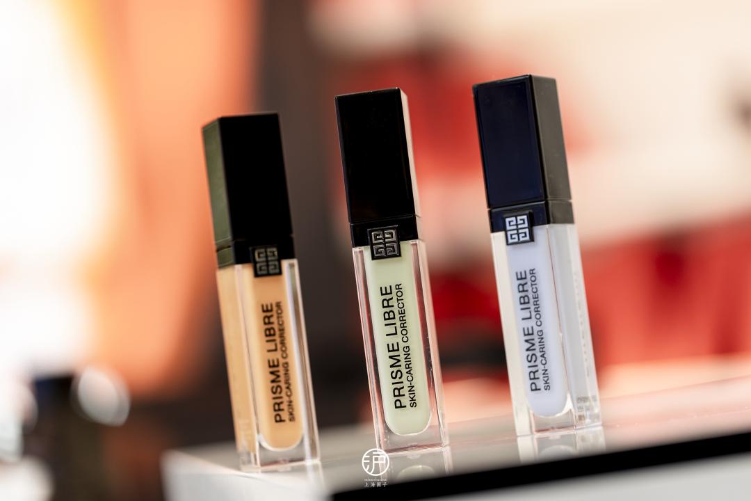 限时开启！纪梵希美妆「书店」带你探索感官之旅