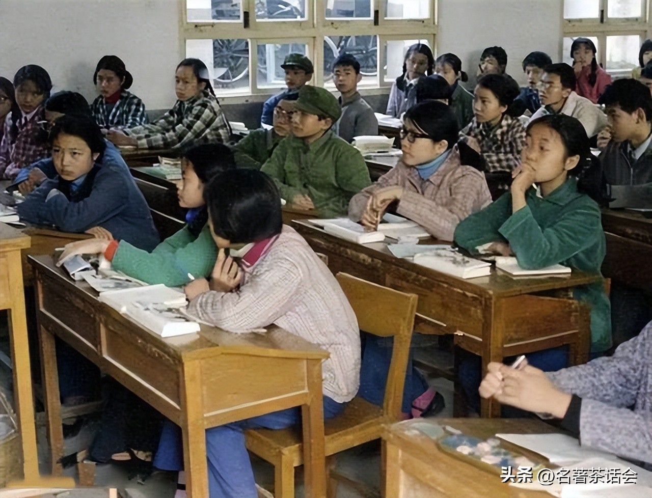 读初中的我晚上送同学回家,他母亲给我两角钱,37年了还记得