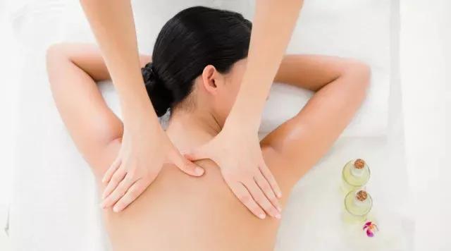 有些部位的按摩养生要注意，出现问题及时去医院。