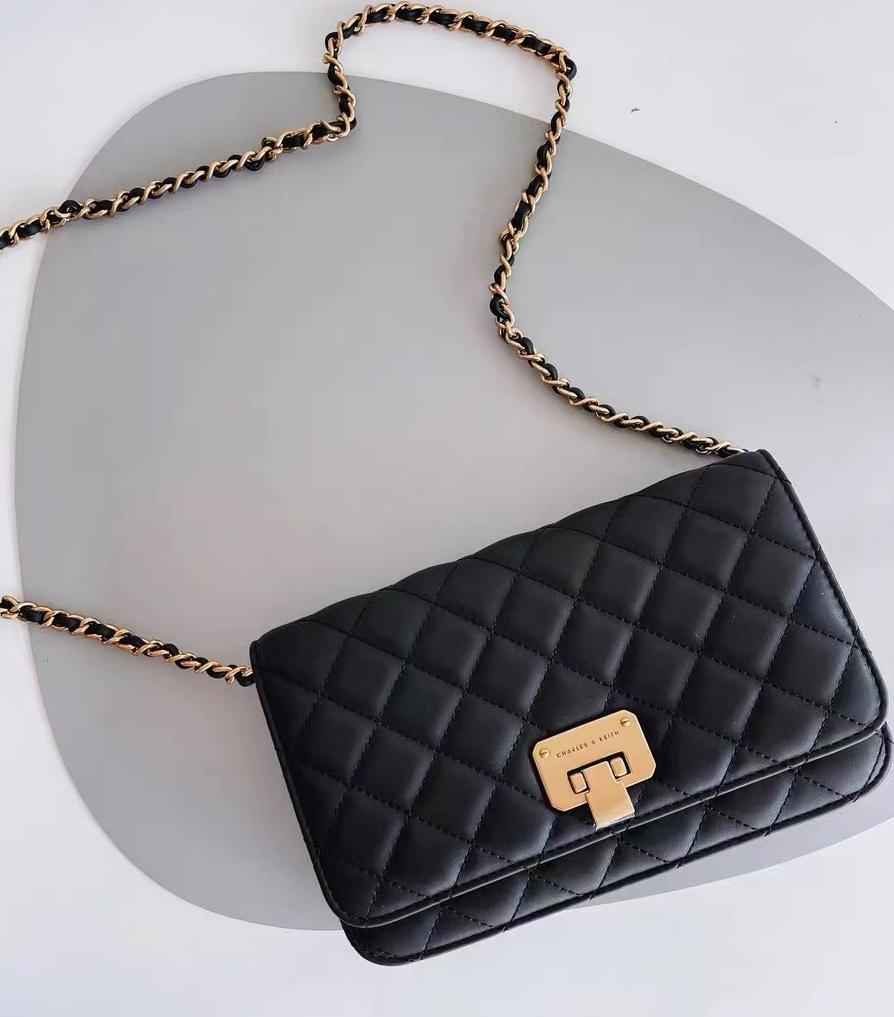 百元休闲包,适合年轻人背的可爱包