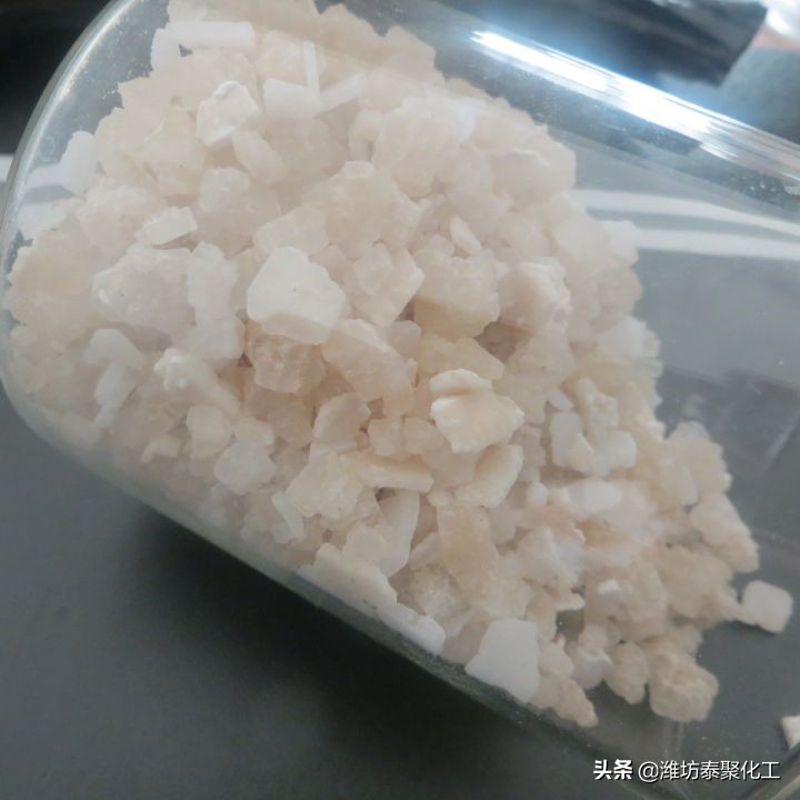 融雪剂对混凝土路面有无损伤,融雪剂混凝土路面