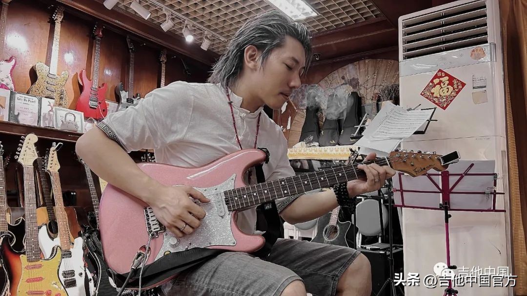 盘点国内著名吉他手,梁剑飞谈吉他手