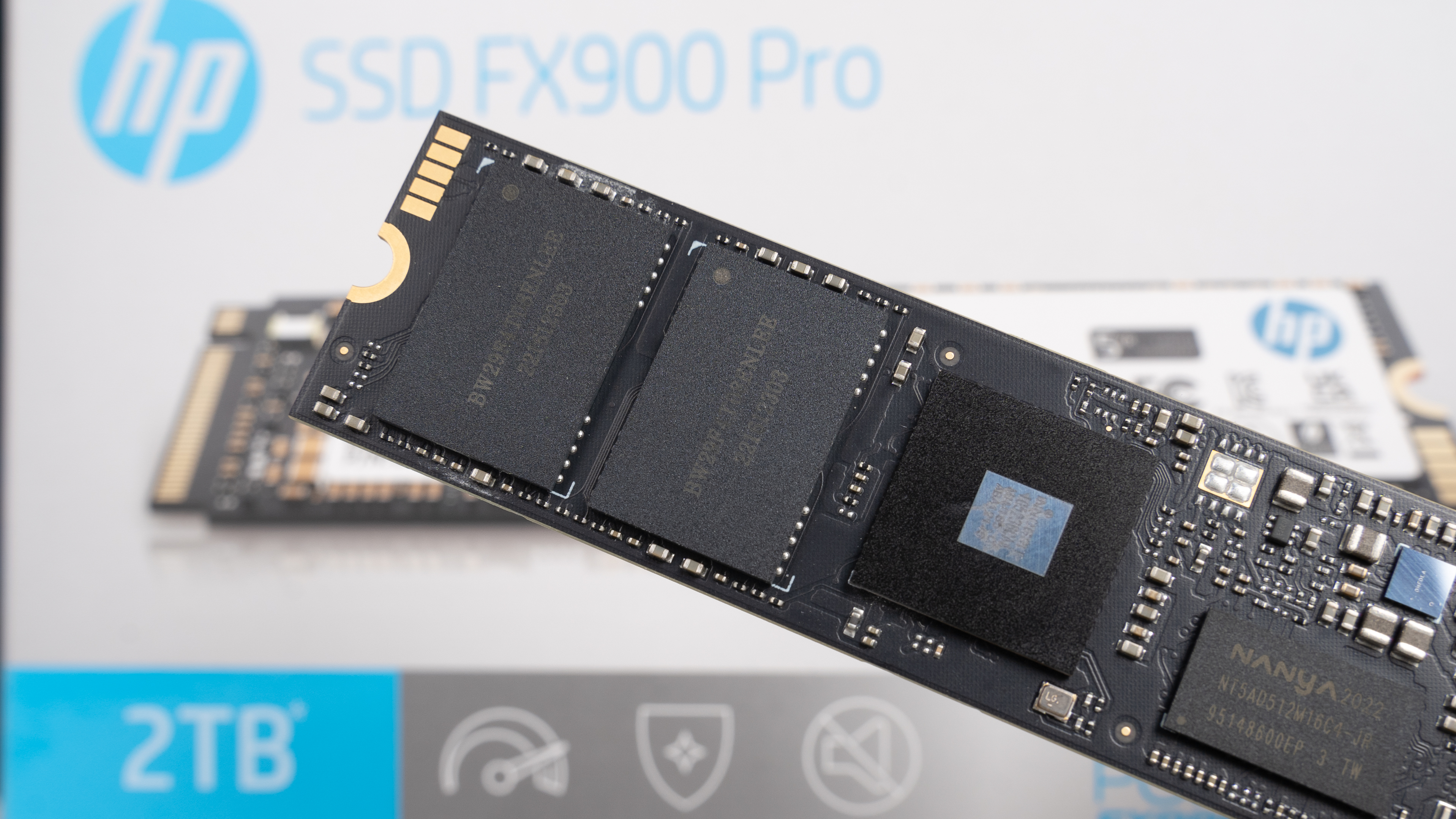 惠普fx900pro2t测评,惠普固态fx900pro散热条