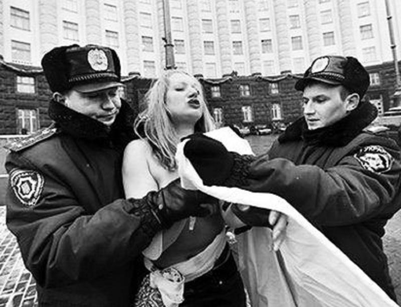 乌克兰为何容忍克里米亚公投,乌克兰为何屡次违反停火协议