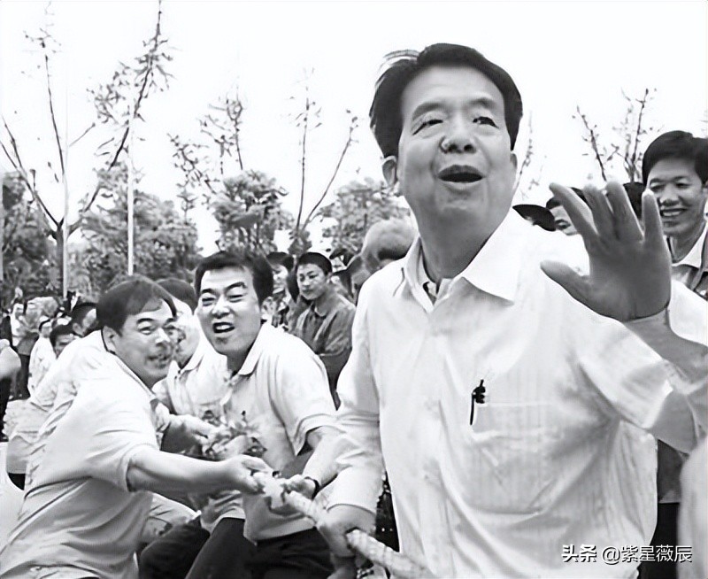 中国扑克界龙头，一年卖7亿副的姚记扑克，2019年为何突然改名？