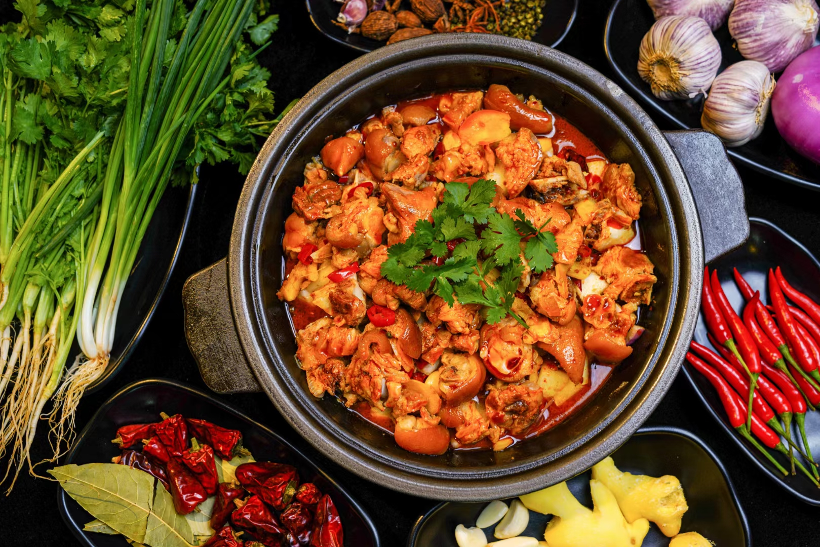 蜀八婆香汁焖锅4人热销套餐,蜀八婆香汁焖锅抖音团购套餐