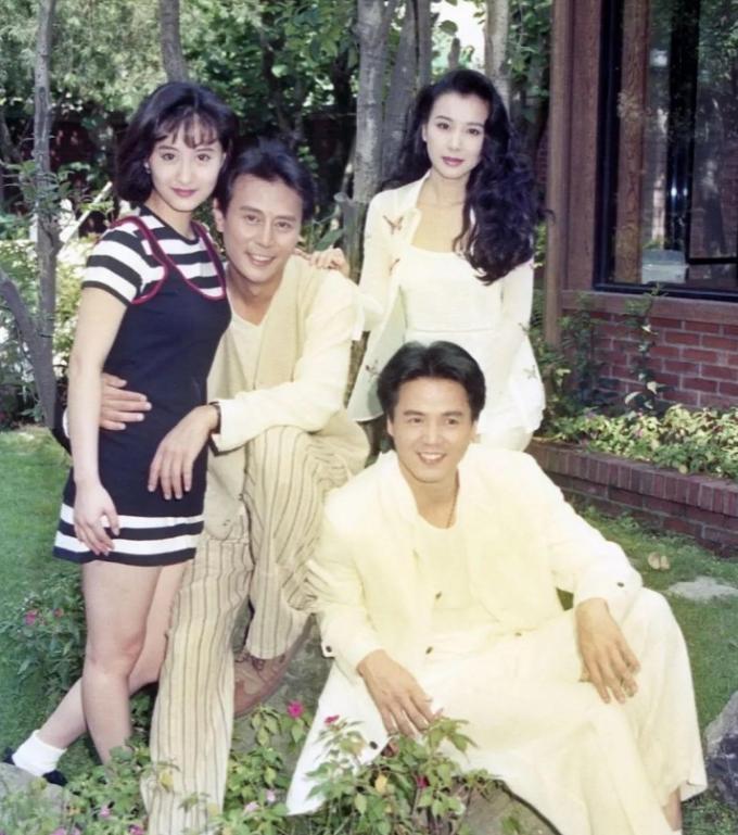 整容过度垮脸的女星,整容失败的蛇精脸女演员