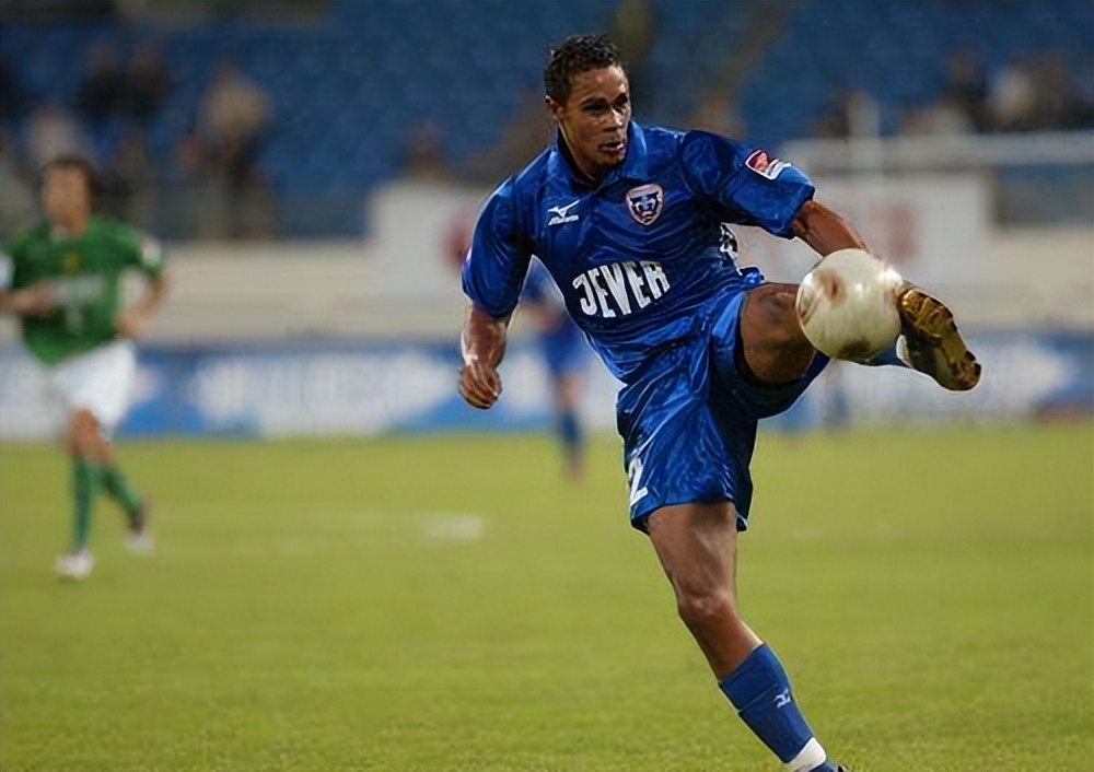 全兴队外援现状,盘点各球队队史第一个人