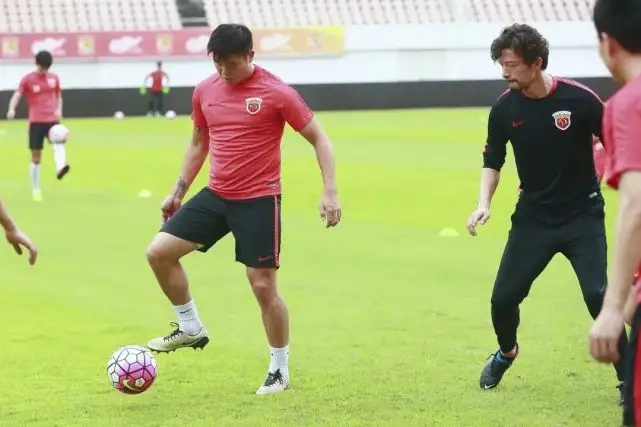 大连人队主教练是不是谢晖,谢辉任前公示