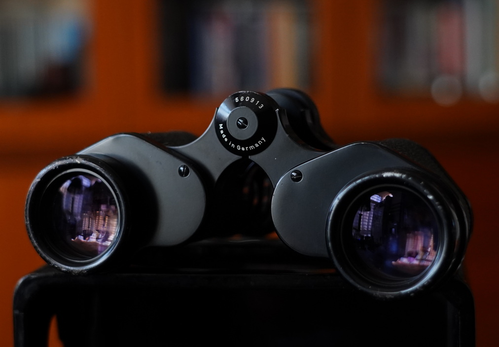 战争时期的老式军用望远镜,战争年代的18倍望远镜