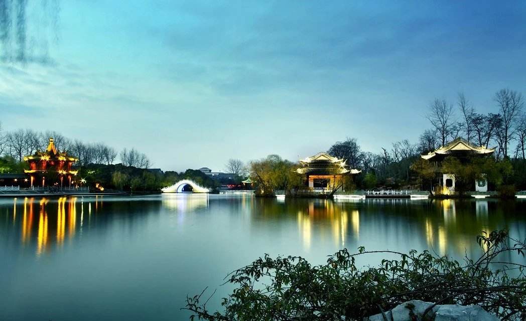 历史上的扬州厉害还是徐州厉害,为什么徐州和扬州有一定的差距