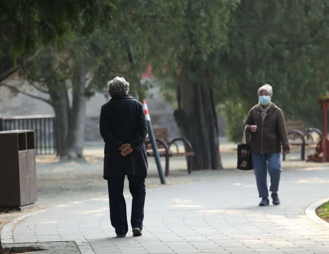 男子彩票中奖8亿被抓,男子中一千万彩票被告知发错了