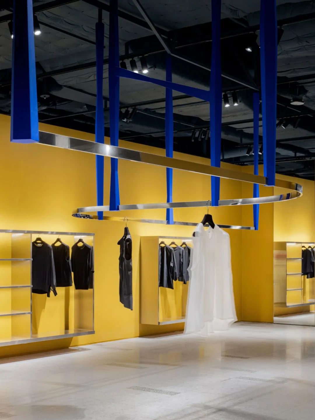 曾师出YABU，多伦多Burdifilek Studio独特设计理念！