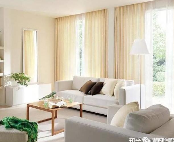 这4种窗帘既实用又美观你家有吗,窗帘是家居装饰不可或缺的一部分