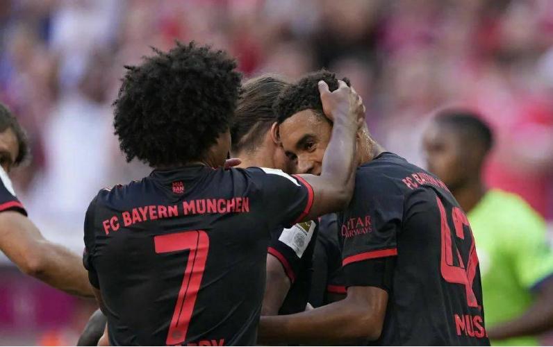 莱万破门穆西亚拉,穆西亚拉小鹿斑比莱万