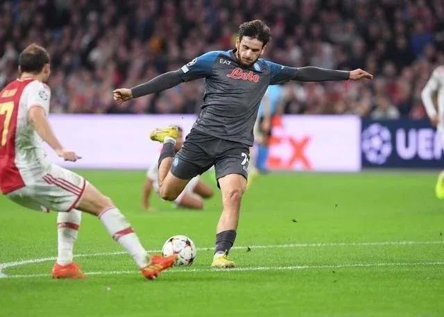 今天凌晨欧冠战况,今夜凌晨欧冠比赛